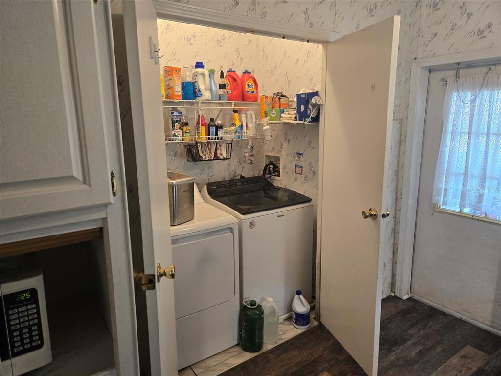 2121 Southeast 170th Avenue Road Silver Springs, FL 34488 - Photo 11 of 23 a view of bathroom