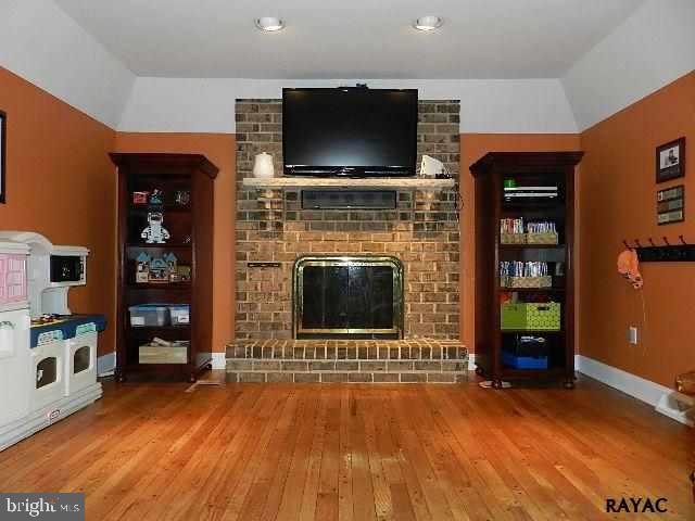 2216 Sutton Road York, PA 17403 - Photo 13 of 30 Gallery Image 13