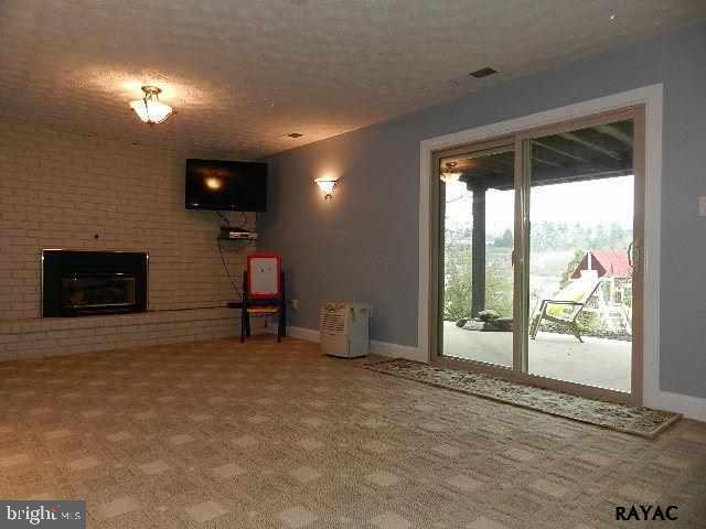 2216 Sutton Road York, PA 17403 - Photo 21 of 30 Gallery Image 21