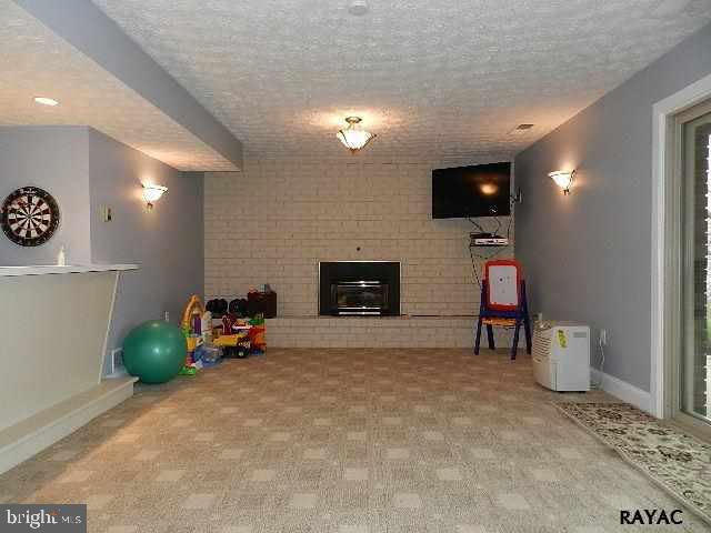 2216 Sutton Road York, PA 17403 - Photo 23 of 30 Gallery Image 23