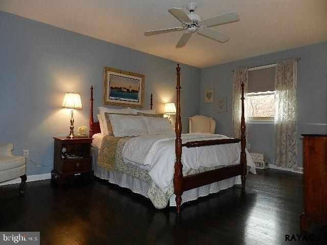 2216 Sutton Road York, PA 17403 - Photo 25 of 30 Gallery Image 25