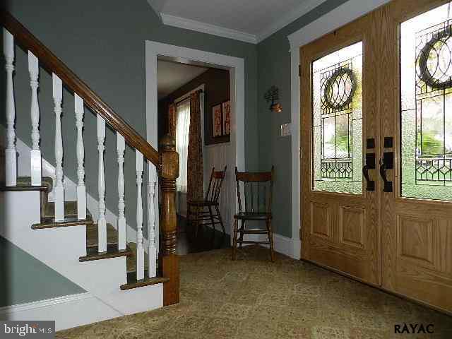 2216 Sutton Road York, PA 17403 - Photo 10 of 30 Gallery Image 10