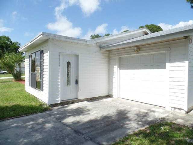 430 Southwest Ryder Road Port St. Lucie, FL 34953 - Photo 3 of 20 Gallery Image 3