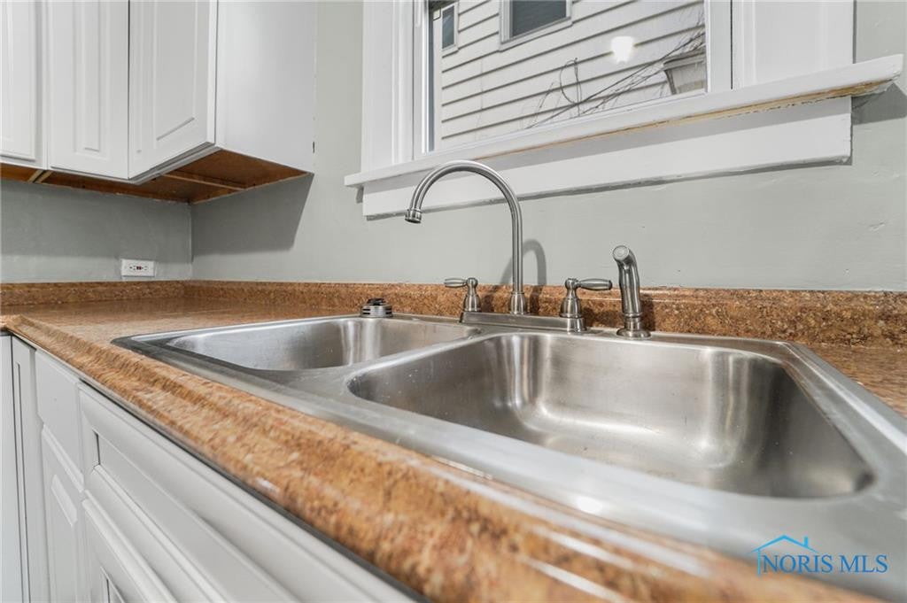 2625 Calverton Road Toledo, OH 43607 - Photo 12 of 33 Gallery Image 12