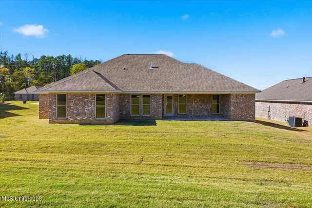 $294,999 | 106 Madisonville Drive, Canton, MS 39046
