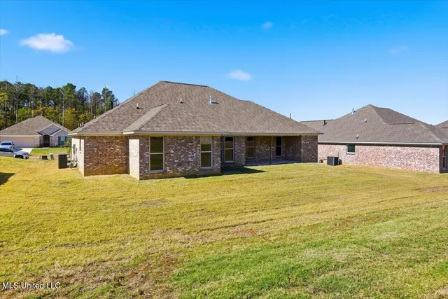 $294,999 | 106 Madisonville Drive, Canton, MS 39046