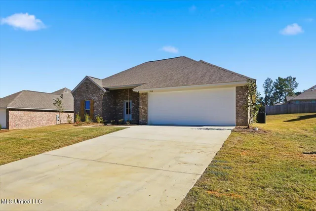 $294,999 | 106 Madisonville Drive, Canton, MS 39046