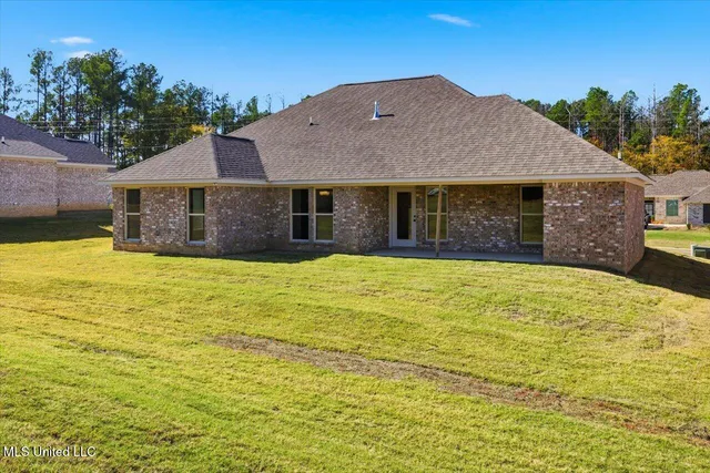 $294,999 | 106 Madisonville Drive, Canton, MS 39046