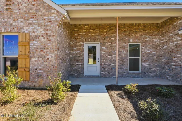 $294,999 | 106 Madisonville Drive, Canton, MS 39046