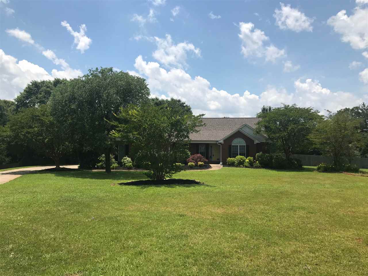 274 Summerfield Road Moore, SC 29369 - Photo 2 of 34 Gallery Image 2