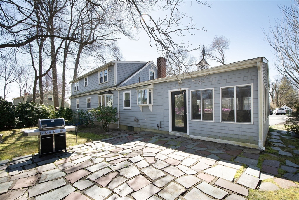 19 Oakhurst Road Scituate, MA 02066 - Photo 2 of 23 Gallery Image 2