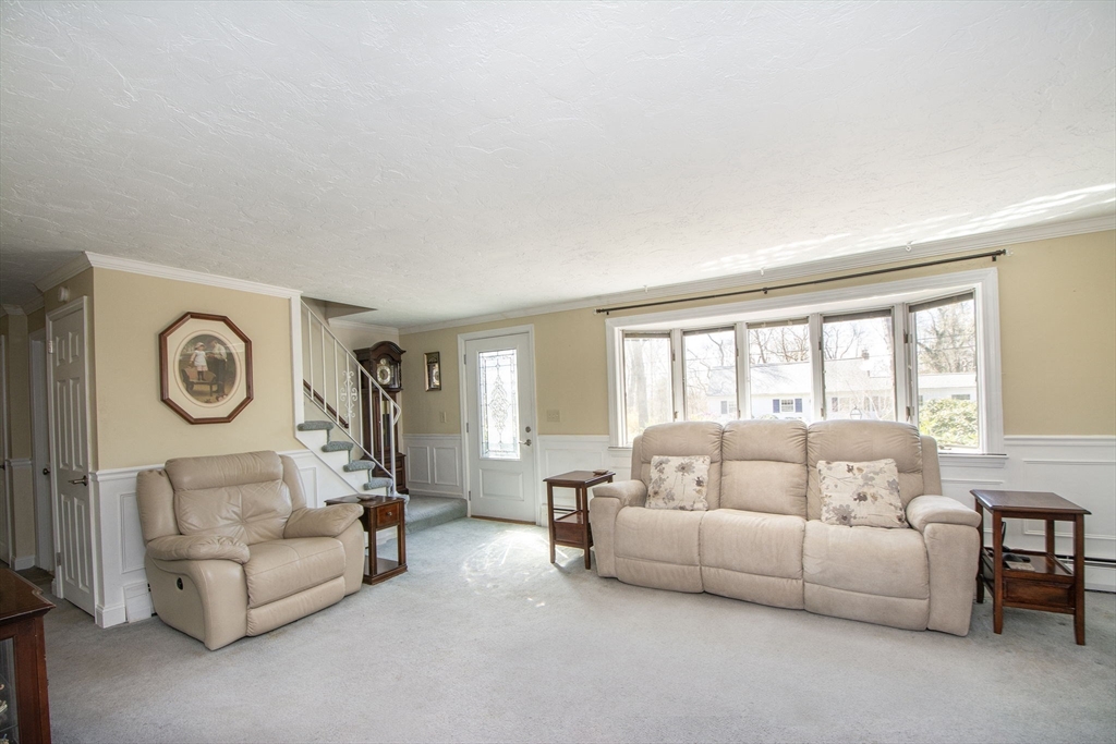 19 Oakhurst Road Scituate, MA 02066 - Photo 10 of 23 Gallery Image 10