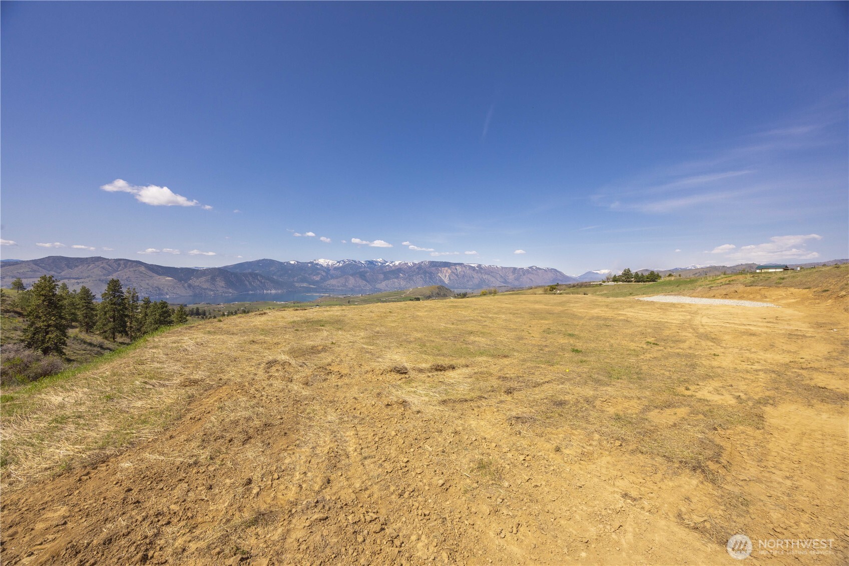 139 Mountain Ridge Lane Chelan, WA 98816 - Photo 8 of 29