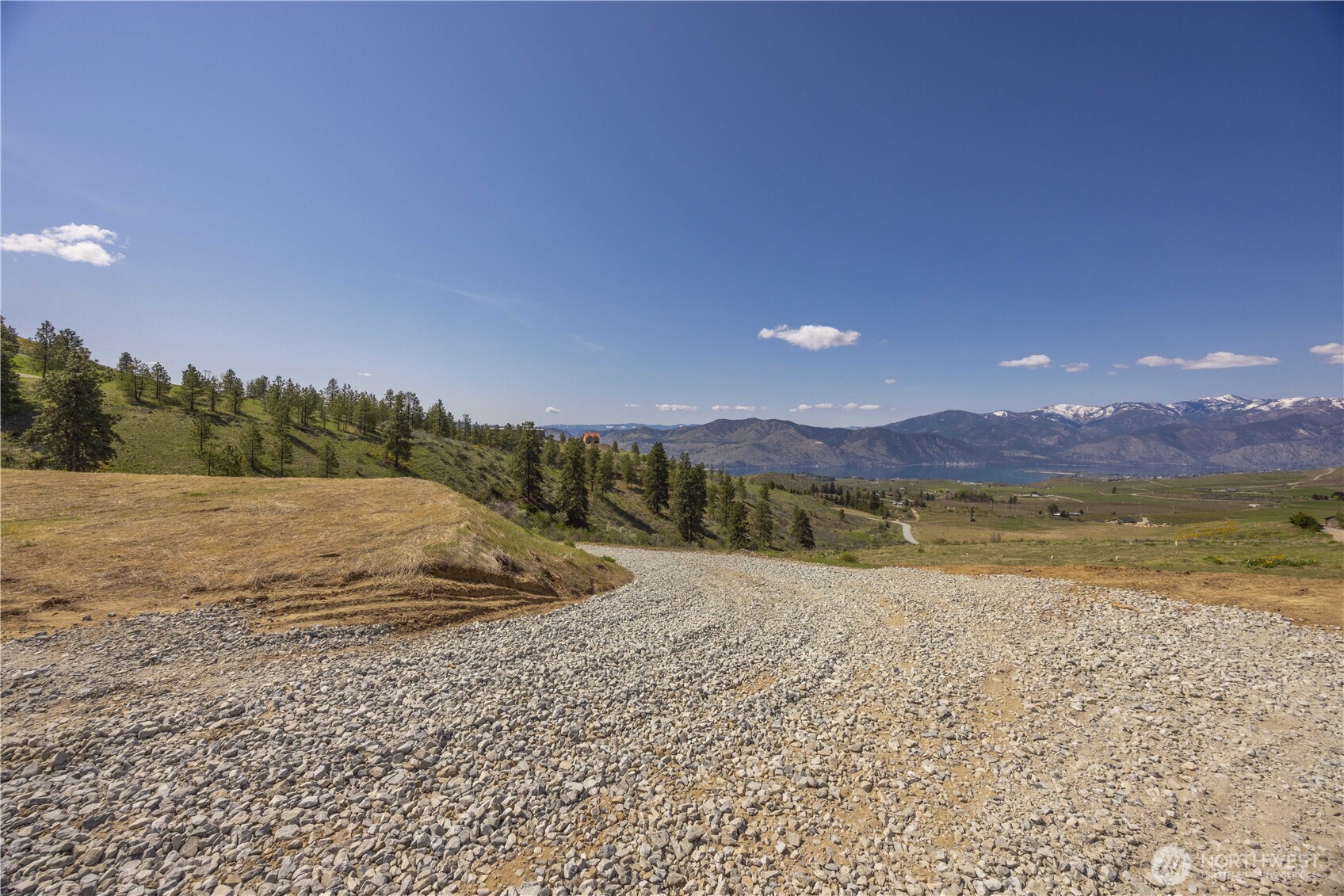139 Mountain Ridge Lane Chelan, WA 98816 - Photo 10 of 29
