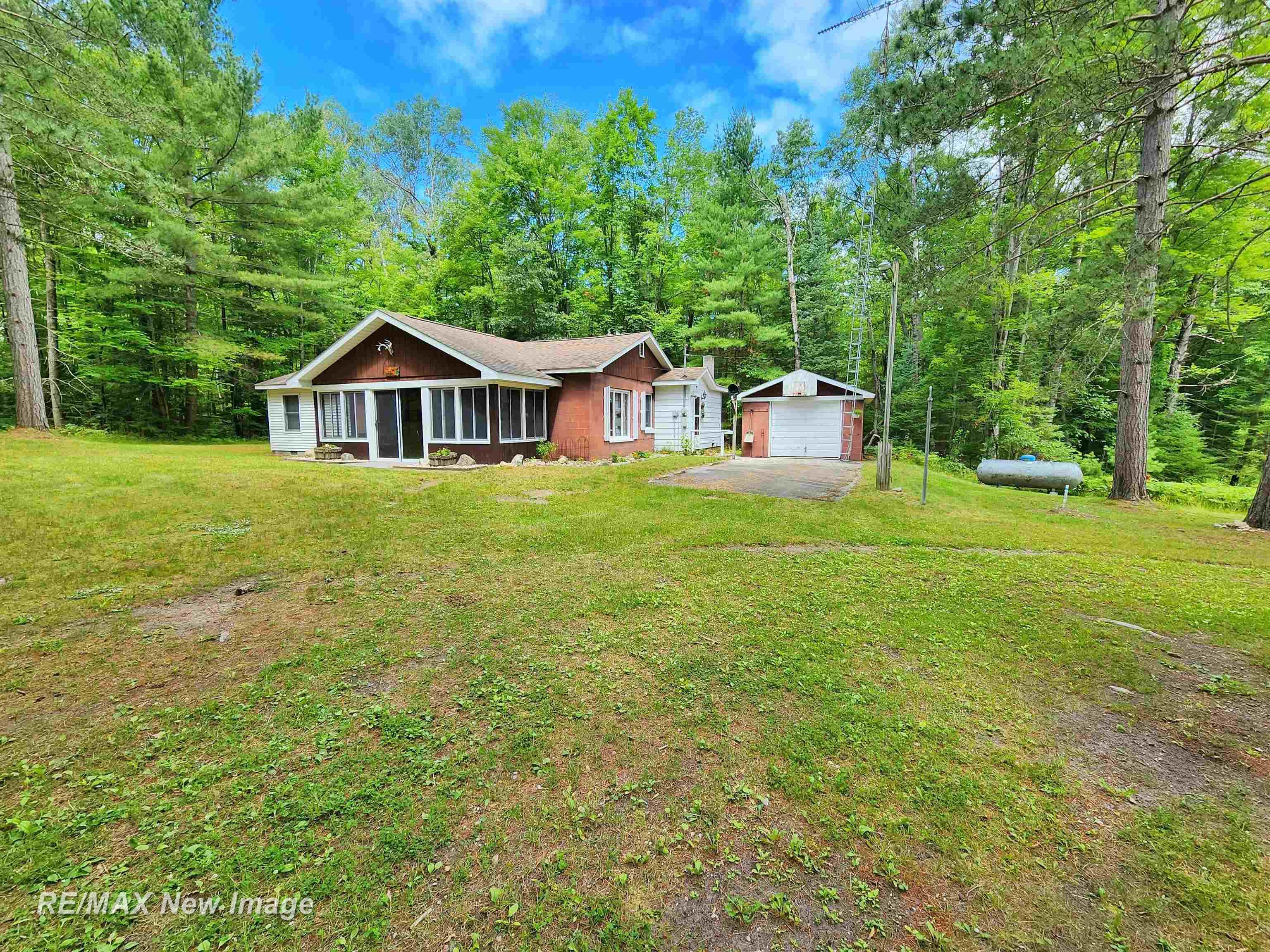 1040 Ritchie Road Lincoln, MI 48742 - Photo 6 of 63
