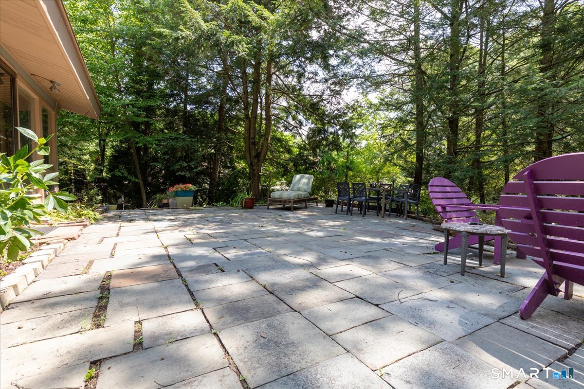 296 Ferguson Road Manchester, CT 06040 - Photo 8 of 30