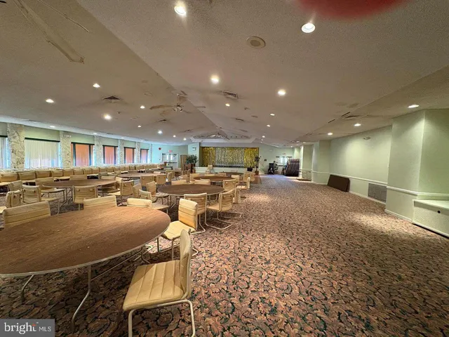 $319,000 | 75 Bonnie Gellman Court, Unit D75, Philadelphia, PA 19114