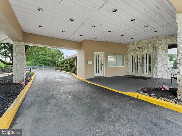 $319,000 | 75 Bonnie Gellman Court, Unit D75, Philadelphia, PA 19114