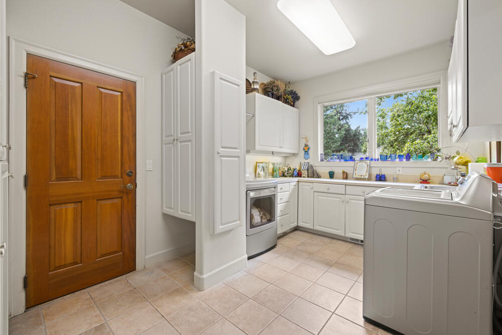 11539 Kestrel Road Klamath Falls, OR 97601 - Photo 31 of 72 11539KestrelRd.-138