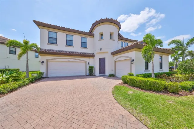 $825,000 | 11909 Climbing Fern Avenue, Riverview, FL 33579