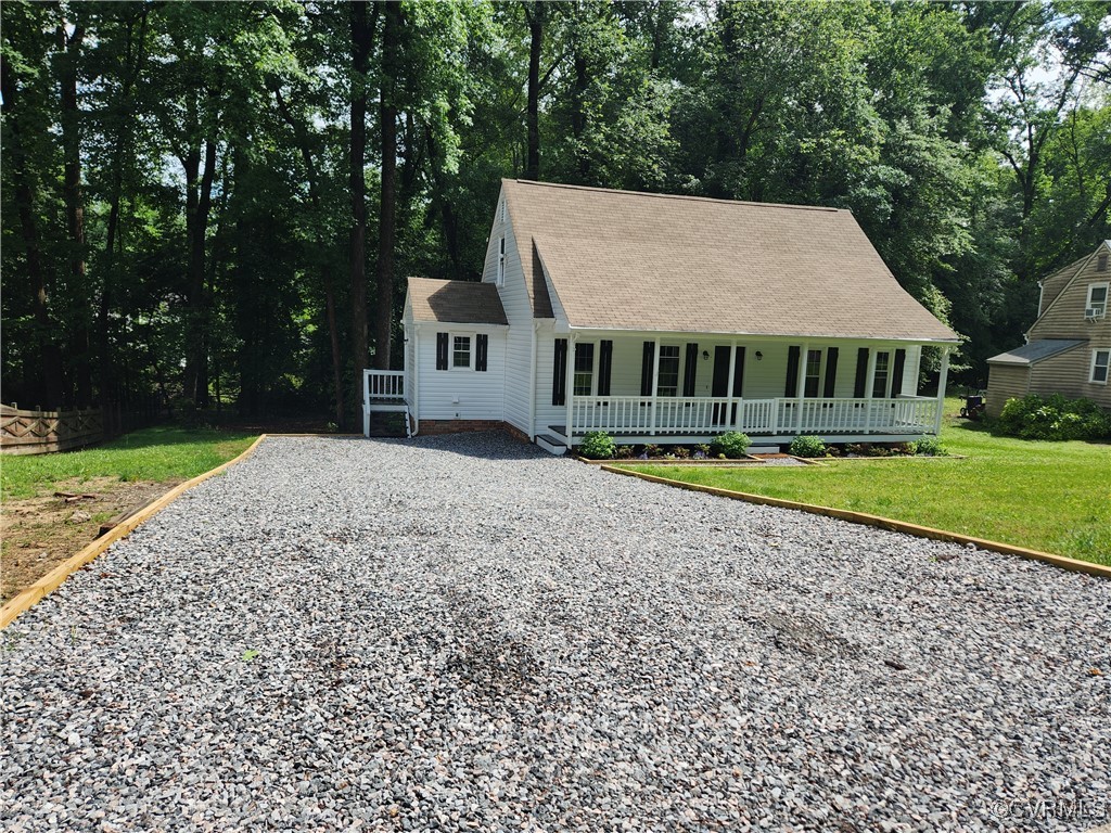 8231 Oxer Road North Chesterfield, VA 23235 - Photo 2 of 20 Gallery Image 2