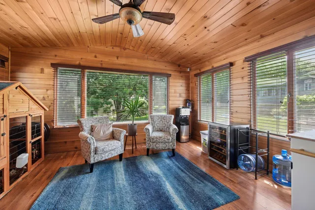 $529,900 | 475 Oak Hill Road, Chaska, MN 55318