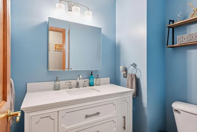 $529,900 | 475 Oak Hill Road, Chaska, MN 55318