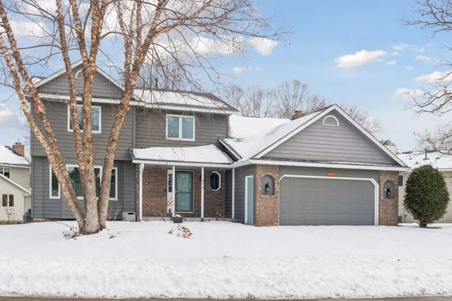 $529,900 | 475 Oak Hill Road, Chaska, MN 55318