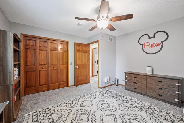 $529,900 | 475 Oak Hill Road, Chaska, MN 55318