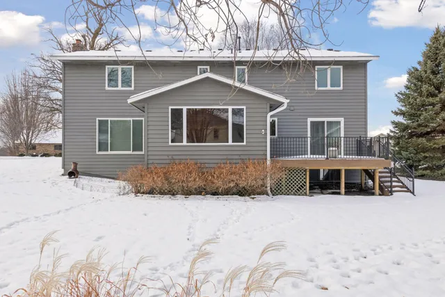 $529,900 | 475 Oak Hill Road, Chaska, MN 55318