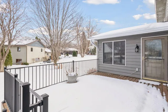 $529,900 | 475 Oak Hill Road, Chaska, MN 55318