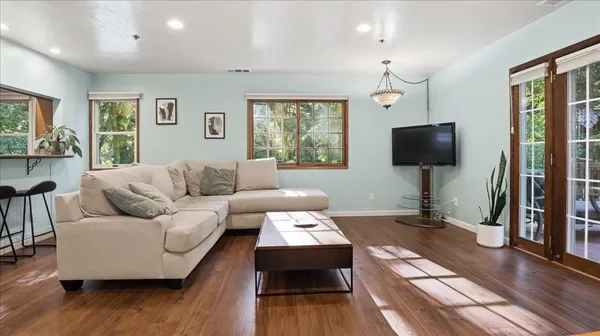 $1,249,000 | 19730 Black Road, Los Gatos, CA 95033