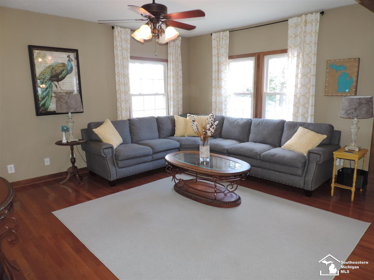 8248 Jackman Road Temperance, MI 48182 - Photo 8 of 32