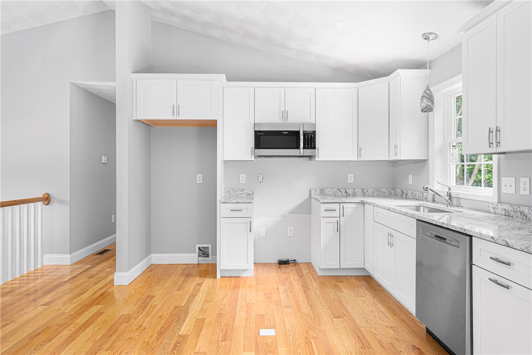 808 Frenchtown Road East Greenwich, RI 02818 - Photo 2 of 23