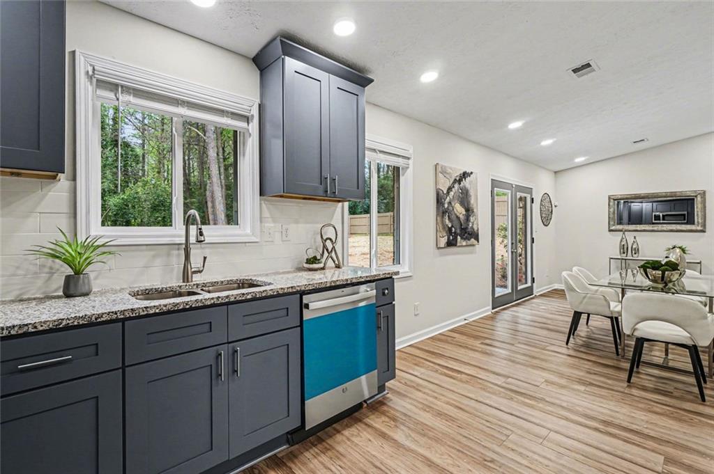 577 Simone Way Stone Mountain, GA 30087 - Photo 12 of 44