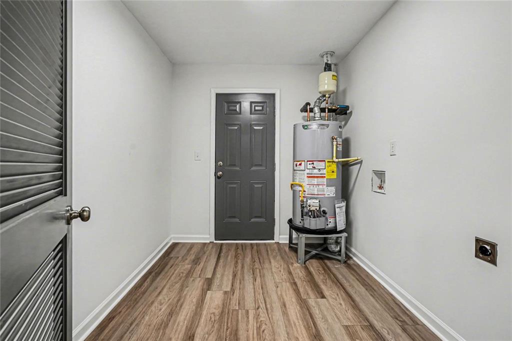 577 Simone Way Stone Mountain, GA 30087 - Photo 33 of 44