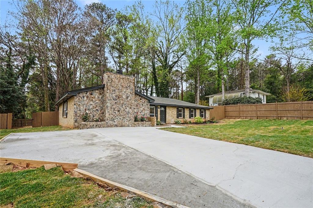 577 Simone Way Stone Mountain, GA 30087 - Photo 43 of 44