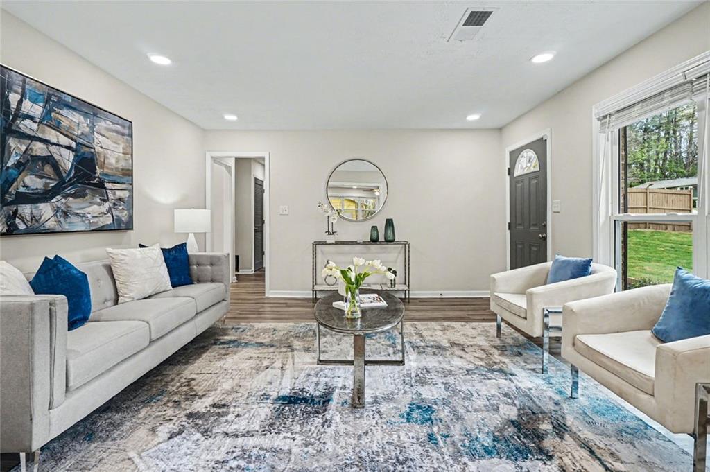 577 Simone Way Stone Mountain, GA 30087 - Photo 6 of 44