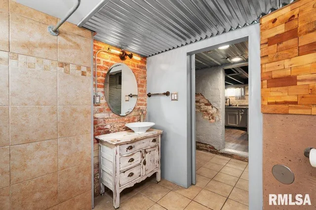 $108,500 | 216 North Boss Street, Kewanee, IL 61443