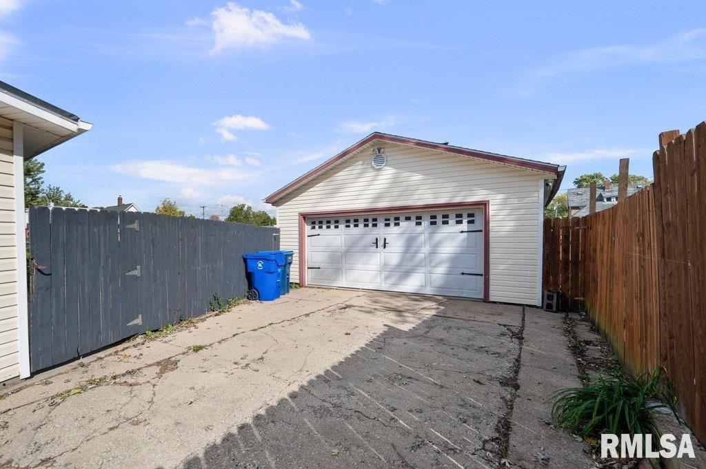 216 North Boss Street Kewanee, IL 61443 - Photo 36 of 36 a view of a house with a small yard