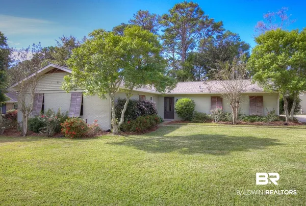 $2,200 | 505 Evergreen Street, Fairhope, AL 36532