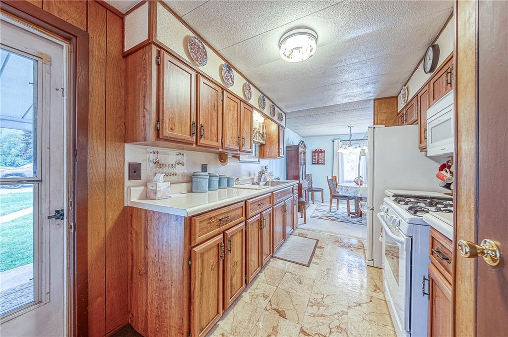 719 Mercer Road Beaver Falls, PA 15010 - Photo 12 of 38 Gallery Image 12