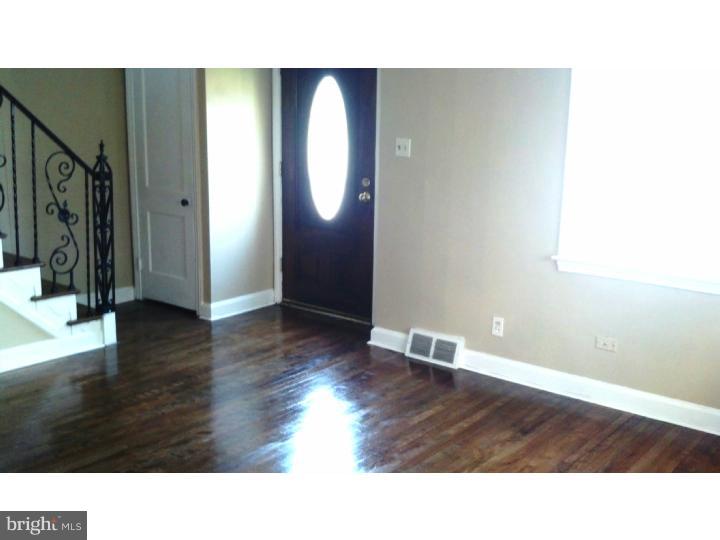 1429 Norman Road Havertown, PA 19083 - Photo 4 of 21 Living Room