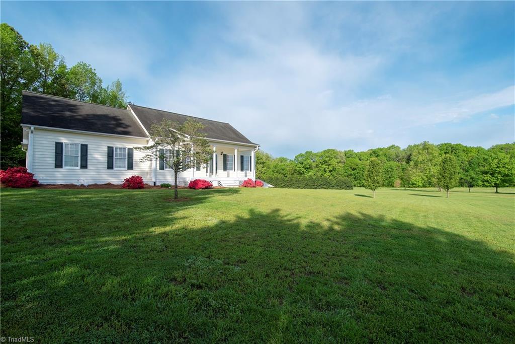 447 Rainbow Road Advance, NC 27006 - Photo 3 of 30 Gallery Image 3