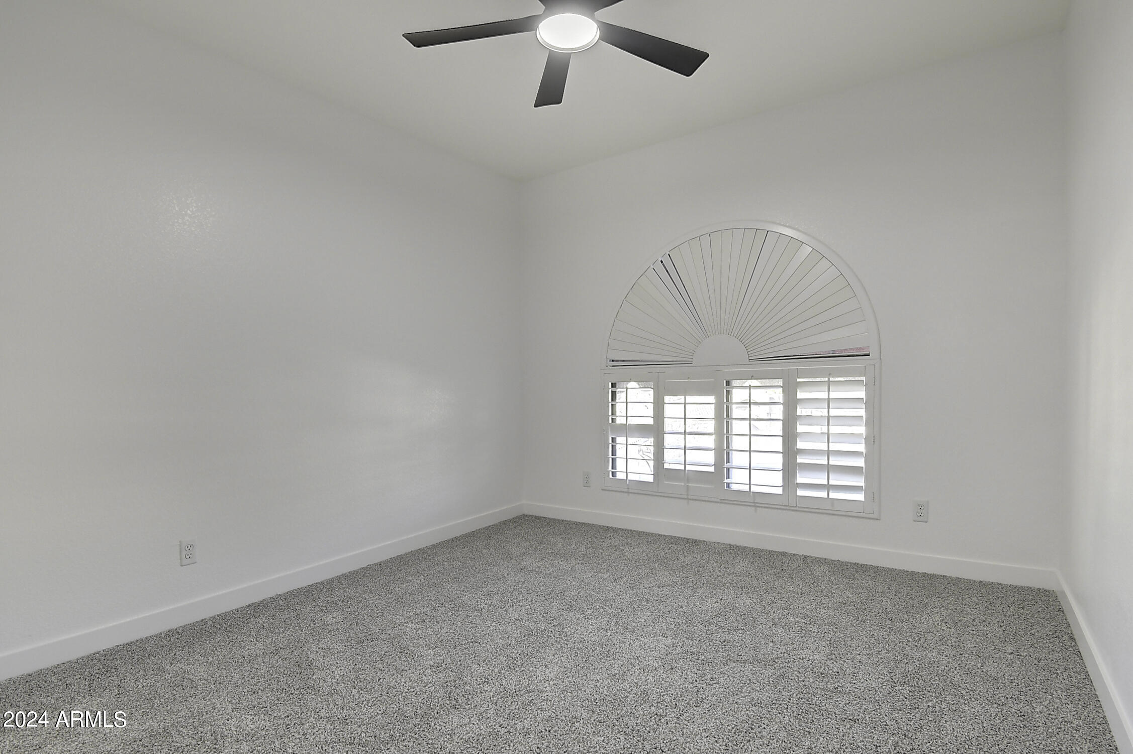 1543 East Winged Foot Road Phoenix, AZ 85022 - Photo 23 of 53 1543 E Winged Foot Rd (34)