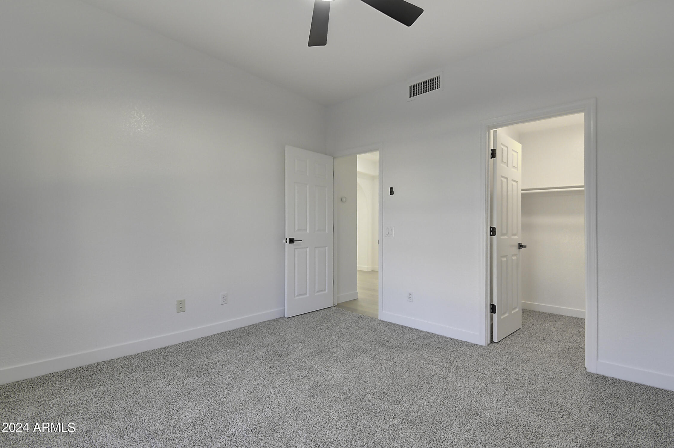 1543 East Winged Foot Road Phoenix, AZ 85022 - Photo 28 of 53 1543 E Winged Foot Rd (22)
