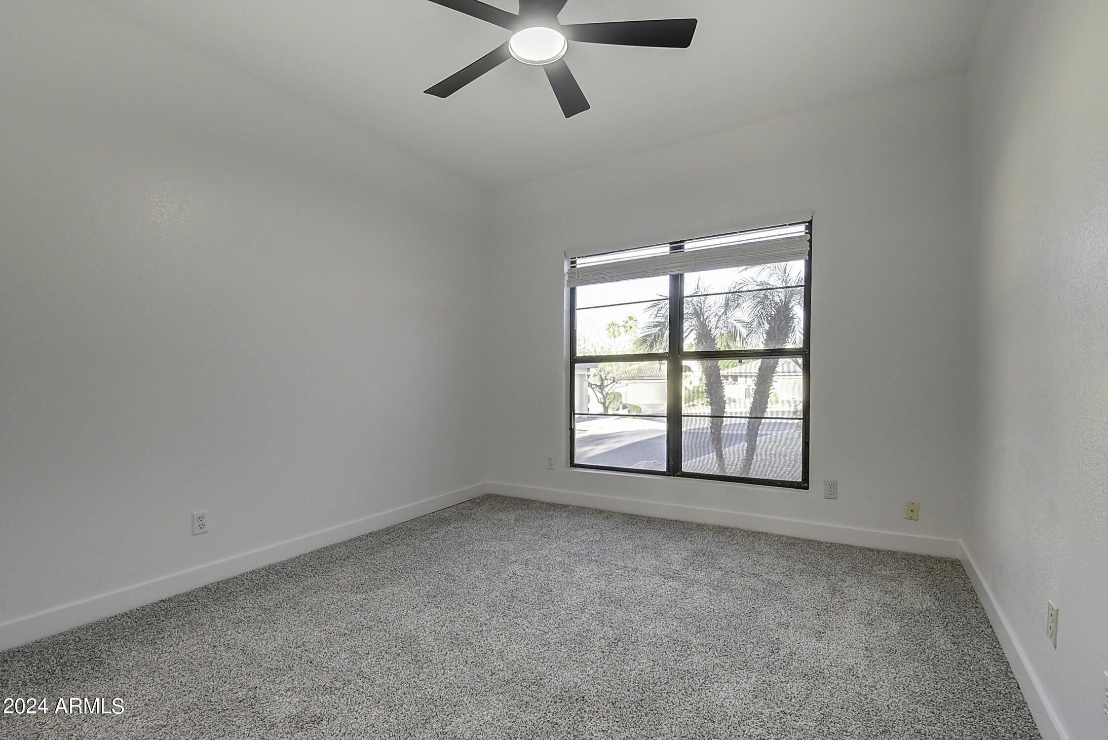 1543 East Winged Foot Road Phoenix, AZ 85022 - Photo 39 of 53 1543 E Winged Foot Rd (21)