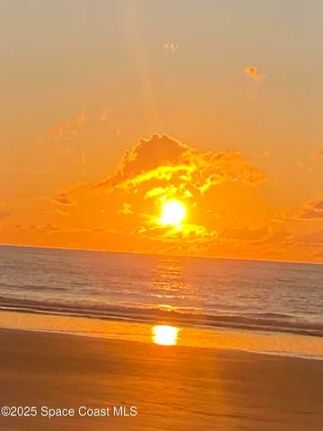 a picture of a bathroom