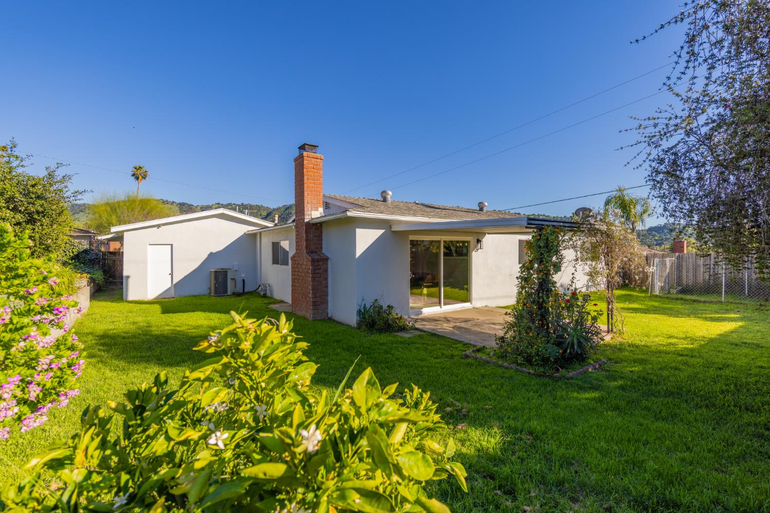 75 Maxine Avenue Oak View, CA 93022 - Photo 27 of 33