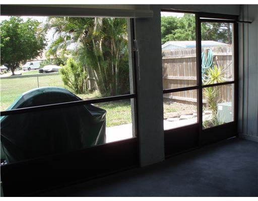 4910 Southeast Salvatori Road Stuart, FL 34997 - Photo 7 of 12 Gallery Image 7